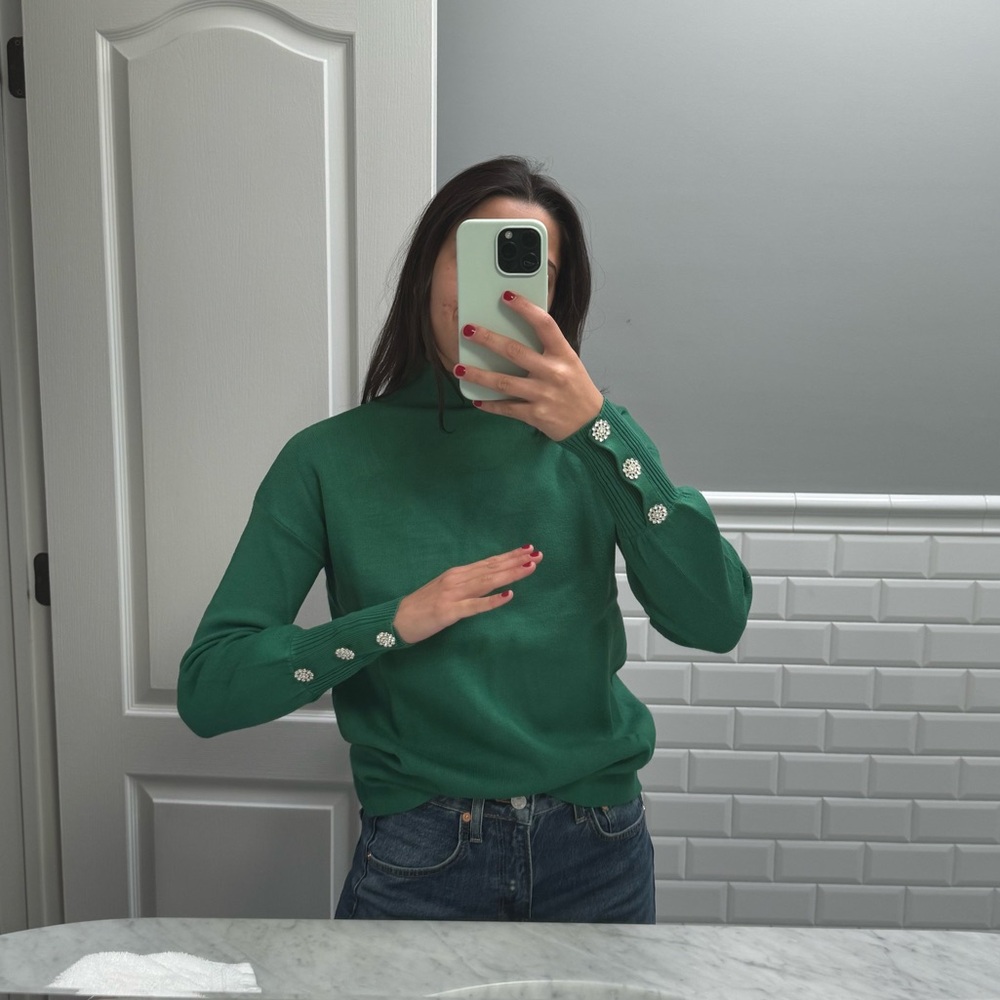 Sweater - Picture 2 of 5